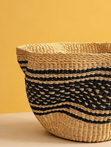Wave bolga basket - Natural and black