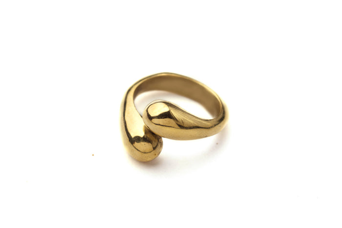 Earl twist ring